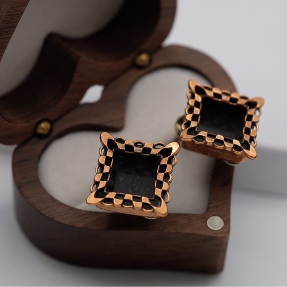 Renoir Vintage Clip on Shadow Box Earrings “Ebony Lace” - Picture 7 of 12